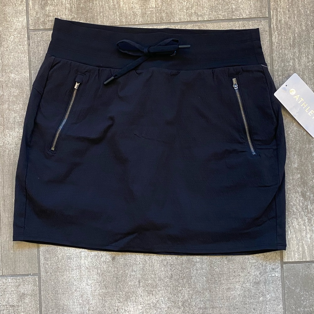 Athleta Trekkie North Skort - Black